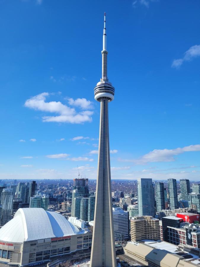 Two Bd Cn Tower And Lake Ontario View Toronto Exteriér fotografie